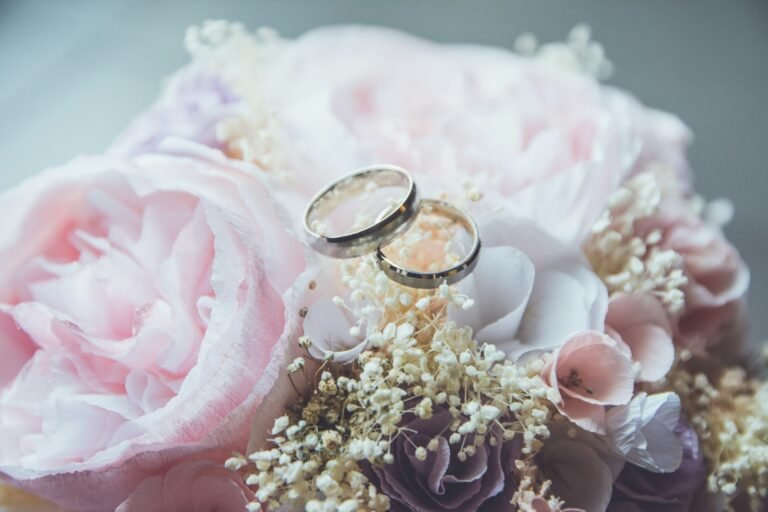 La pedida de mano como mini-ceremonia: ideas para una propuesta inolvidable